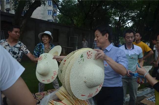 炎炎夏日送清涼，點滴關懷暖人心——城投集團各黨支部開展“送清涼”慰問一線員工活動